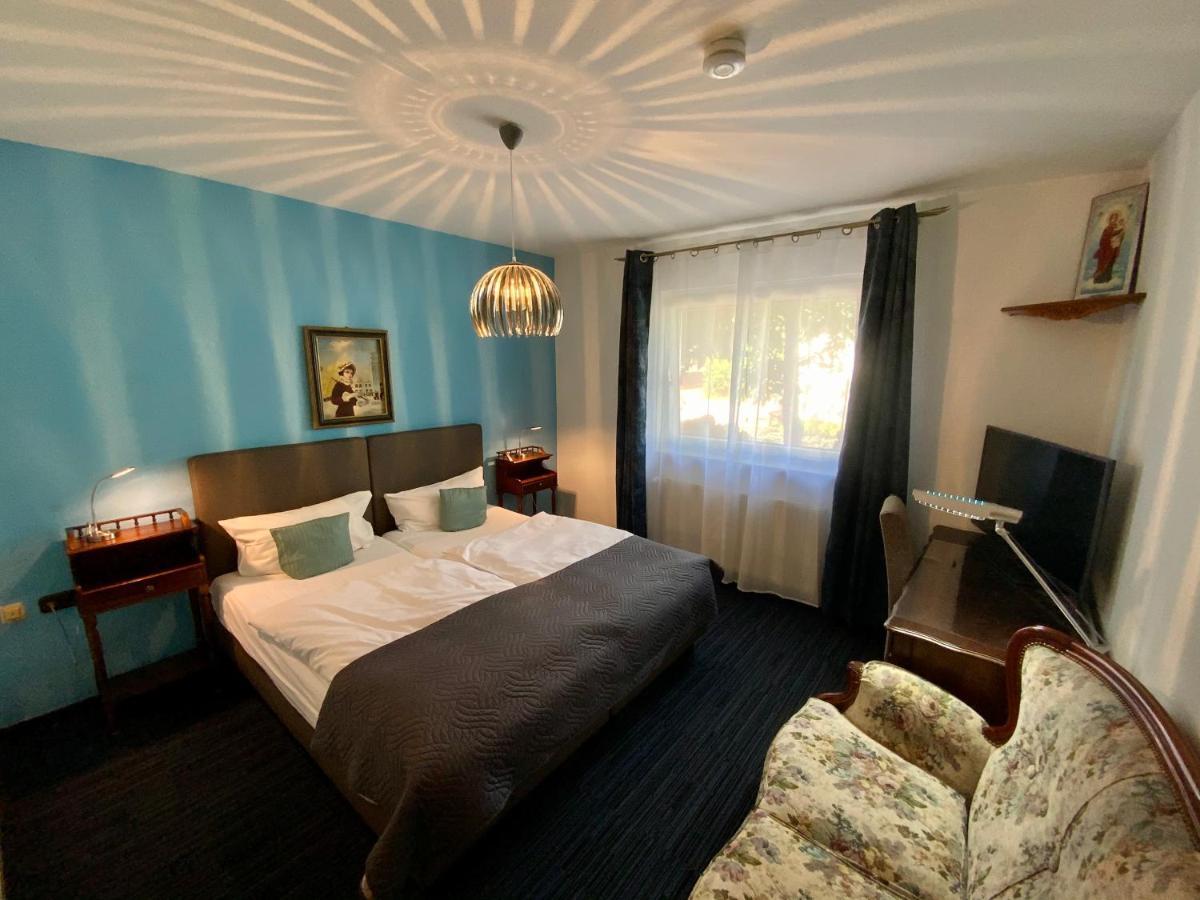 Hotel Attache Raunheim Eksteriør bilde