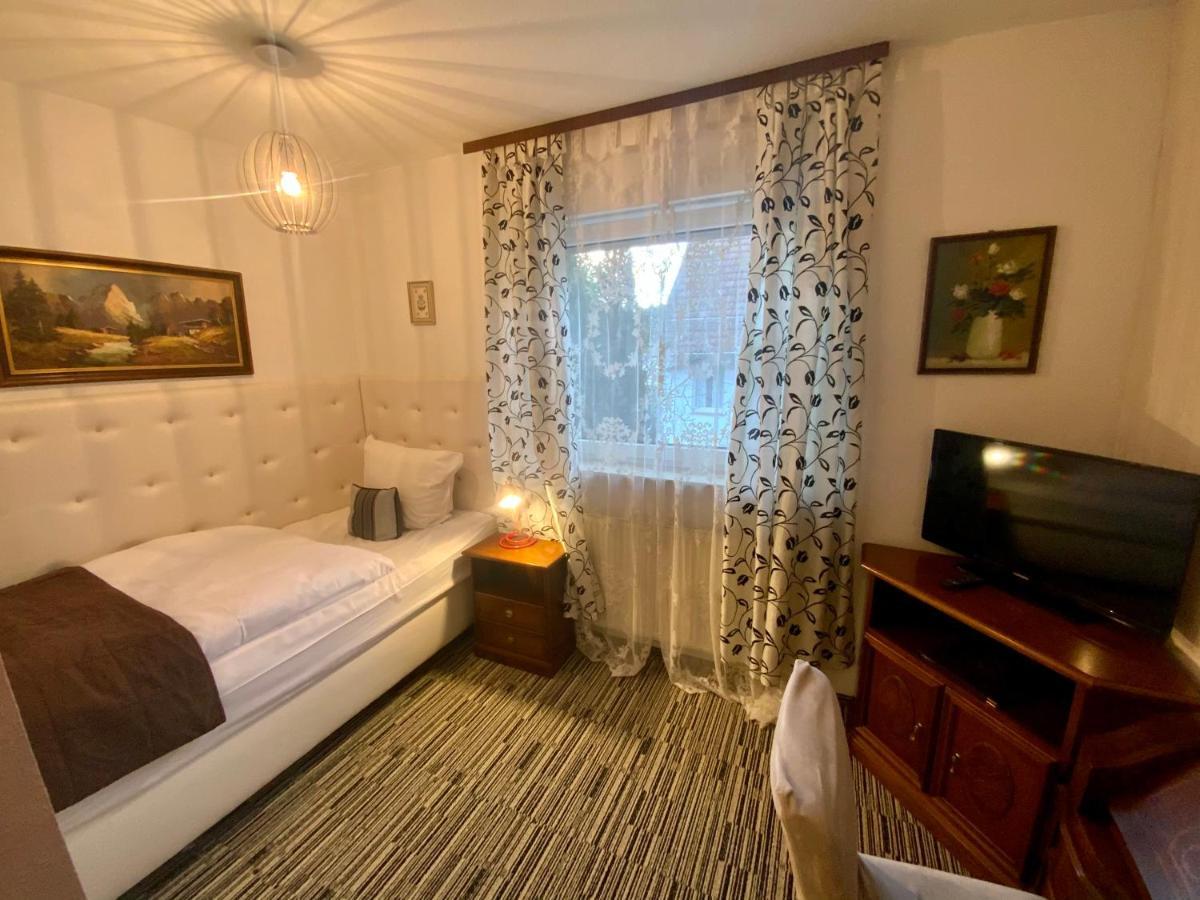 Hotel Attache Raunheim Eksteriør bilde